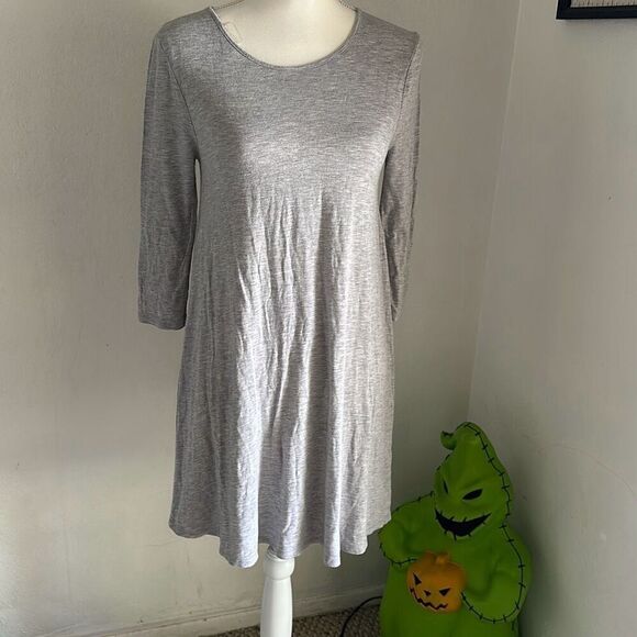 Zenana Outfitters Size small Gray 3/4 sleeve basic dress - Picture 1 of 6